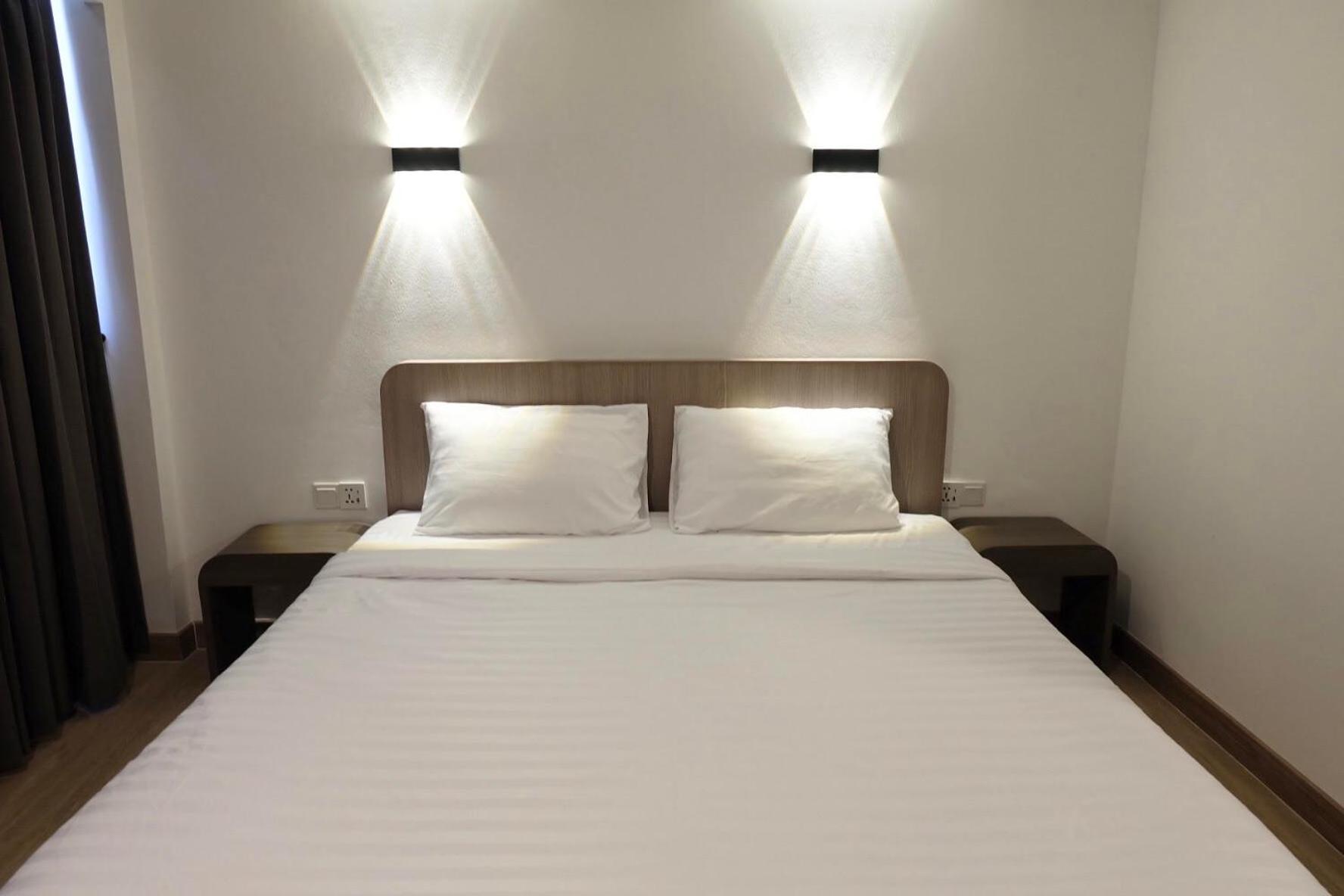 U-Thong Hotel Пхитсанулок Экстерьер фото