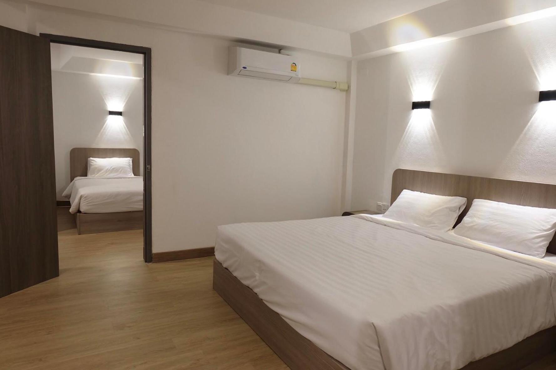 U-Thong Hotel Пхитсанулок Экстерьер фото